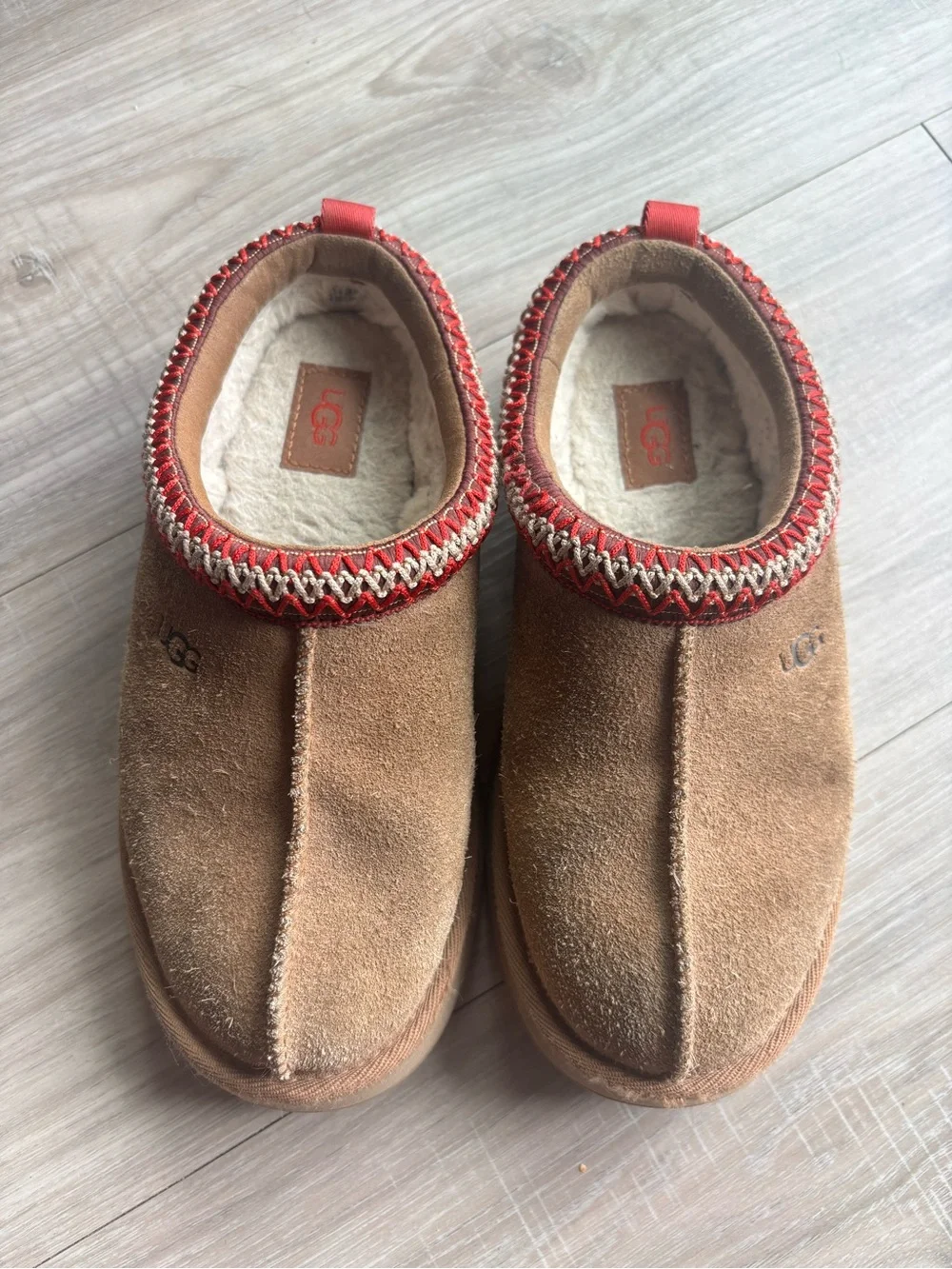 UGG comfortable slip